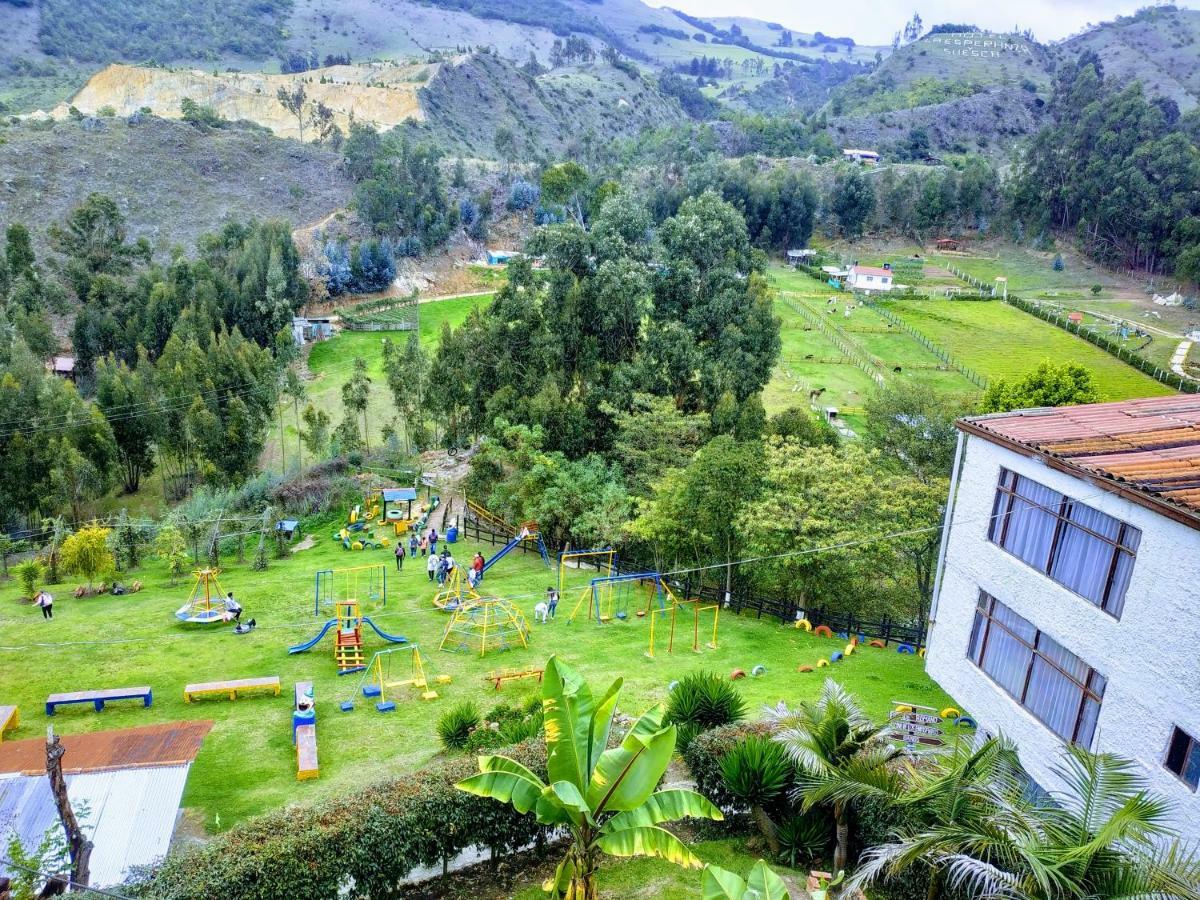 Hotel Rural La Esperanza ซูเอสกา ภายนอก รูปภาพ