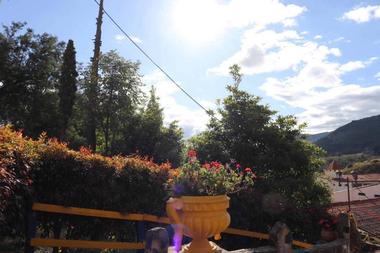 Hotel Rural La Esperanza ซูเอสกา ภายนอก รูปภาพ